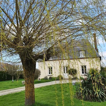 Au Petit Paradis Sainte-Gauburge-Sainte-Colombe Zewnętrze zdjęcie