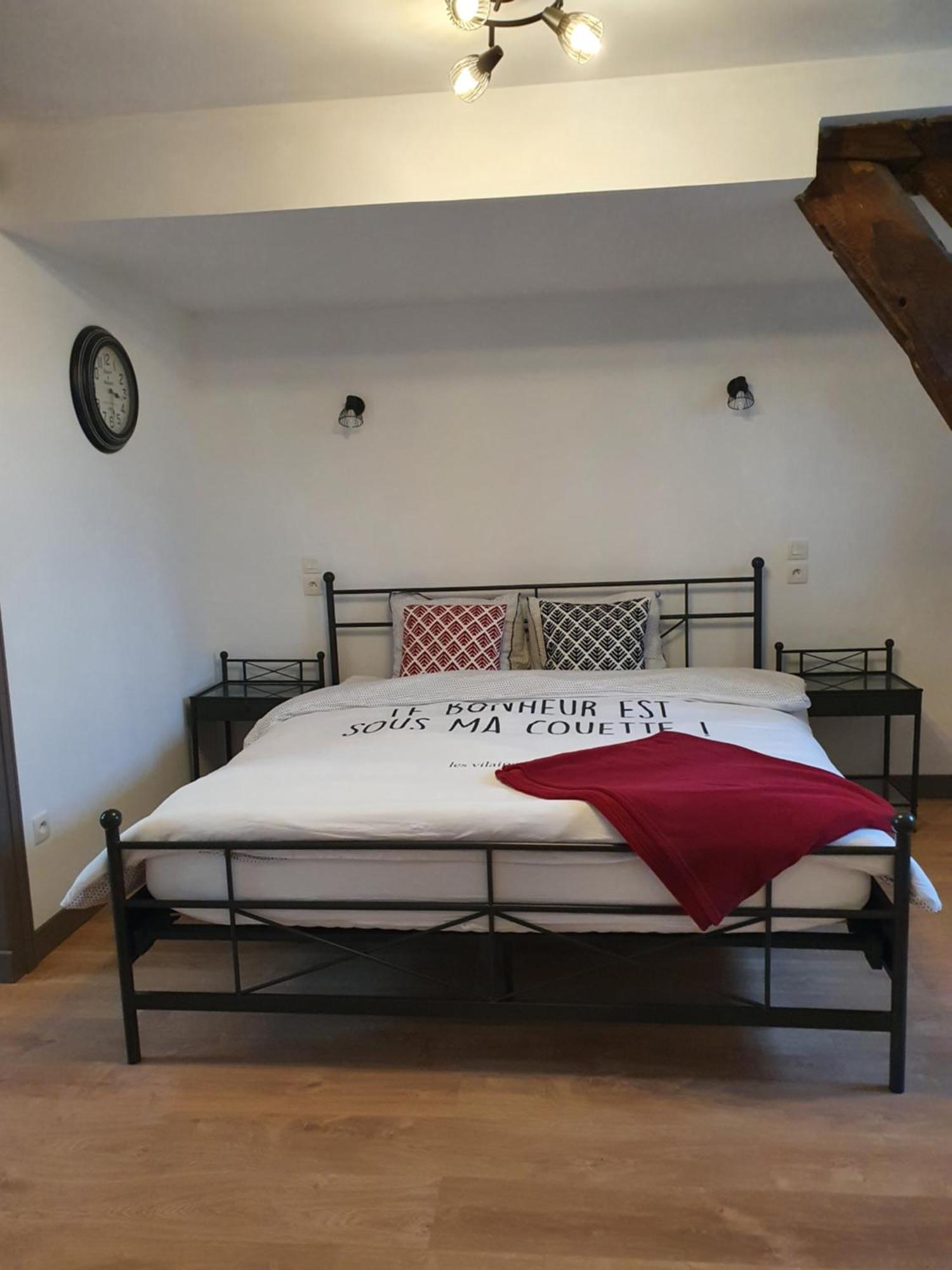 Au Petit Paradis Sainte-Gauburge-Sainte-Colombe Pokój zdjęcie